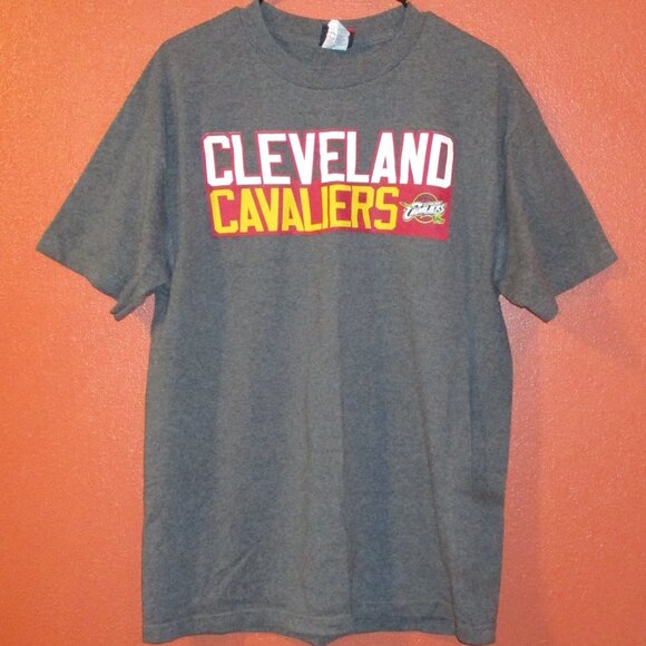 NBA Majestic Cavaliers Woman Large Gray Red Yellow Labron James Graphic Shirt - Picture 1 of 9